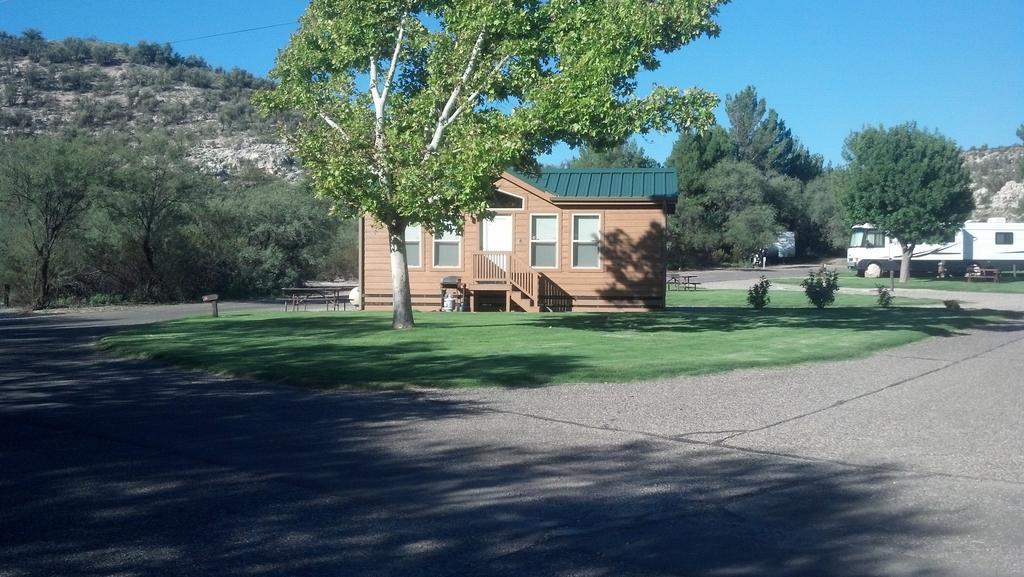 Verde Valley Lawn Cottage 11 Cottonwood Extérieur photo